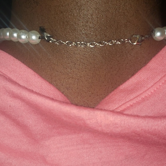 Jewelry - Picture 2 of 3